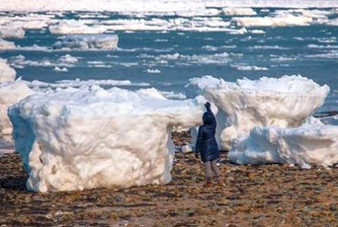 Cape Cod Icebergs Wash Ashore 2015